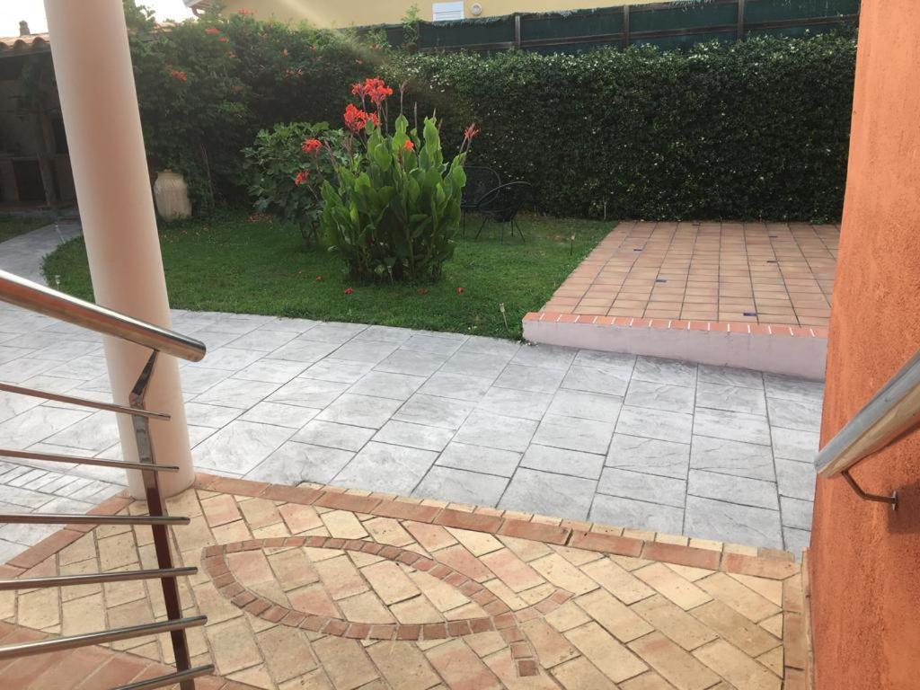 Piscina De Sal Barbacoa Wifi, Parking Gratis, 3 Min Pga Casa El Roble Villa Girona Exterior photo